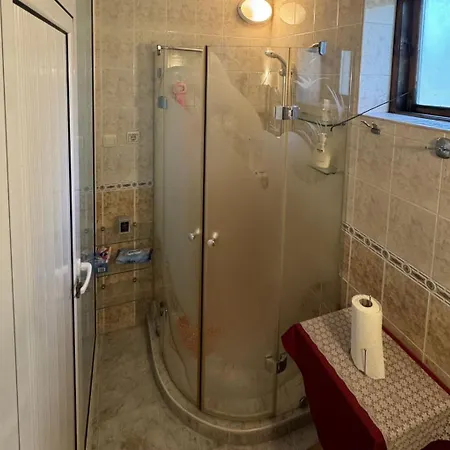 етаж от къща - желкови ゲストハウス ヴァルナ