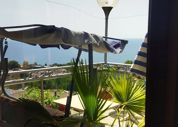 Къща за гости етаж от къща - желкови *